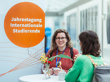180 Hochschulmitarbeitende von International Offices aus ganz Deutschland trafen bei der Jahrestagung ?Internationale Studierende des Deutschen Akademischen Austauschdienstes (DAAD).
